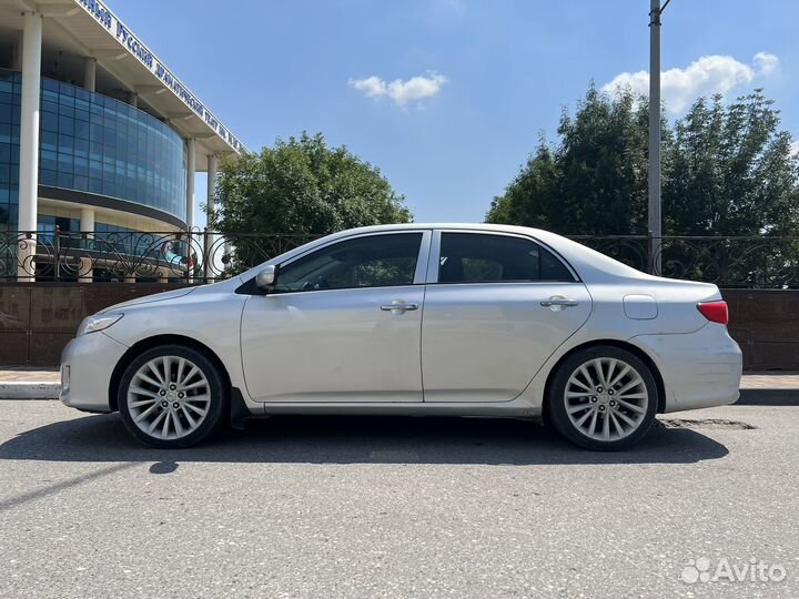 Toyota Corolla 1.8 AT, 2011, 300 000 км