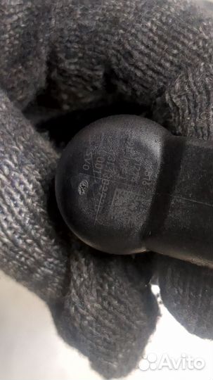 Форсунка топливная Skoda SuperB, 2012