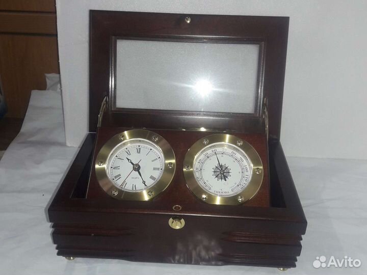 Часы метеостанция