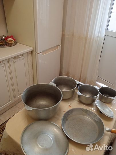 Чугунная сковорода,чугунные казаны