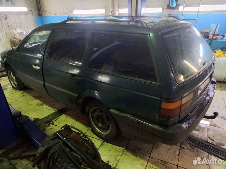 В разборе фольксваген пассат б3 (passat b3)