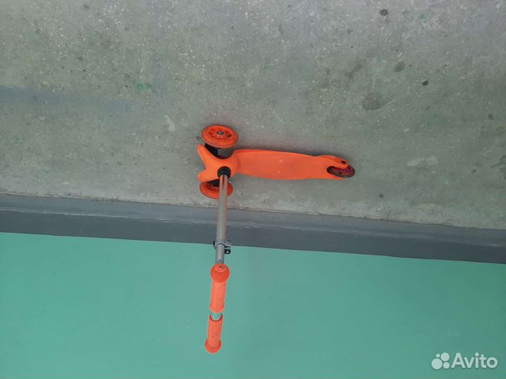 Детский велосипед с ручкой бу