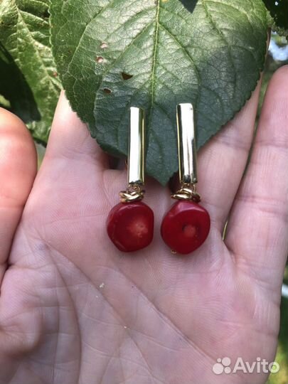 Серьги с натуральным кораллом