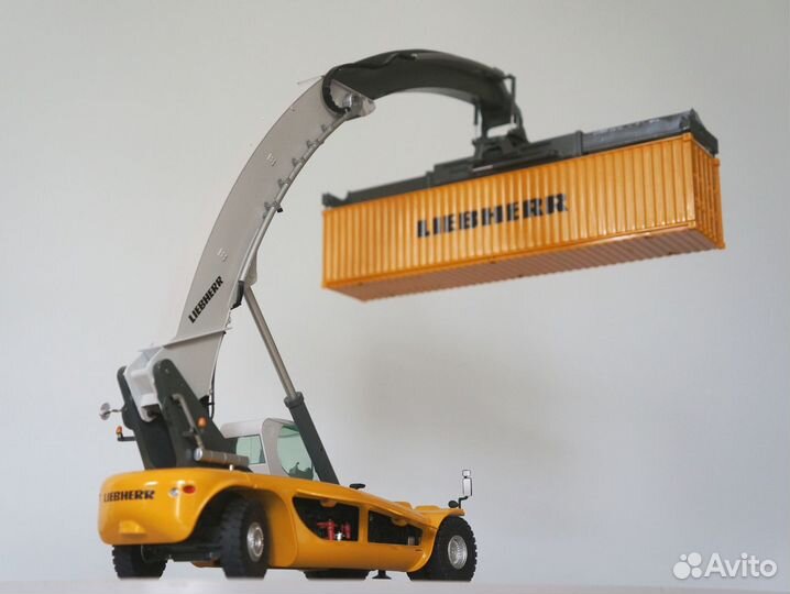 1/50 погрузчик Liebherr 1:50 контейнер ричстакер