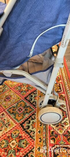 Прогулочная коляска