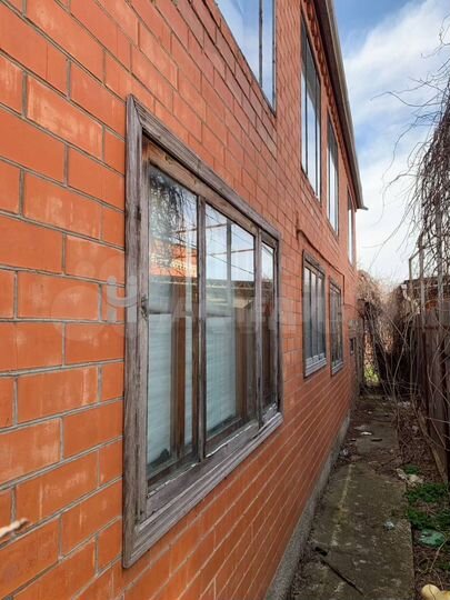 Дом 184 м² на участке 6 сот.