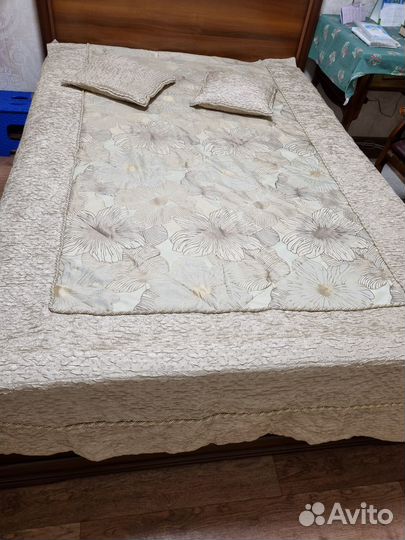 Покрывало на кровать новое Италия на кровать150см