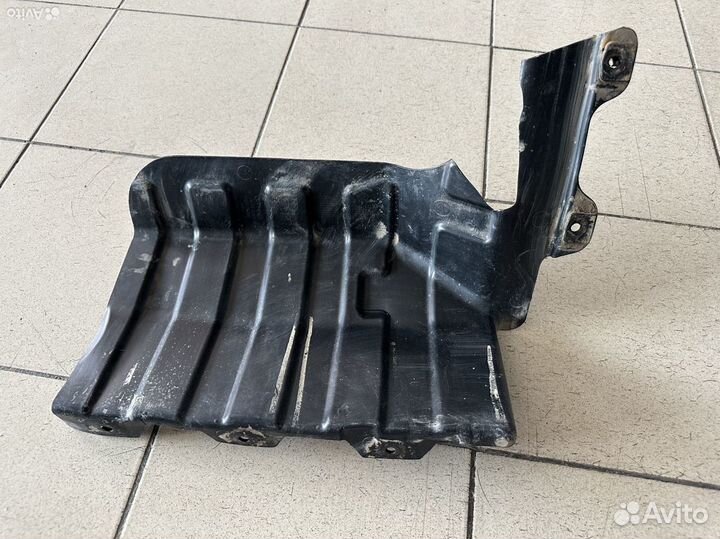 Пыльник двигателя правый Киа Соул Soul