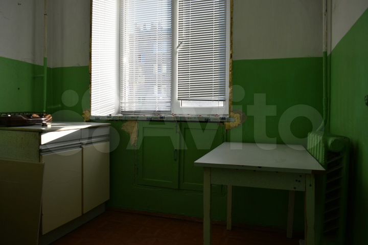 2-к. квартира, 41 м², 1/4 эт.