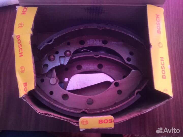 Тормозные колодки задние барабанные VAG