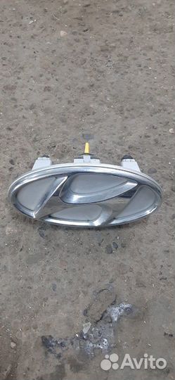 Hyundai i30 эмблема крышка багажника