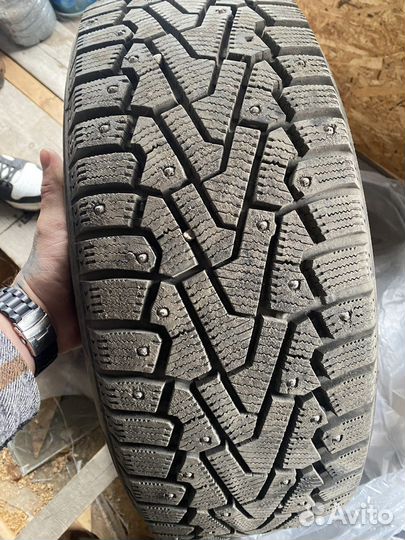 Pirelli Ice Zero 205/60 R16