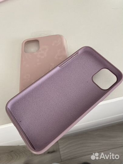 Чехол на iPhone 11