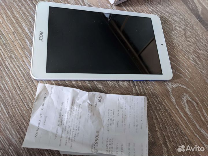 Acer iconia one 8 16Gb + карта 128 GB