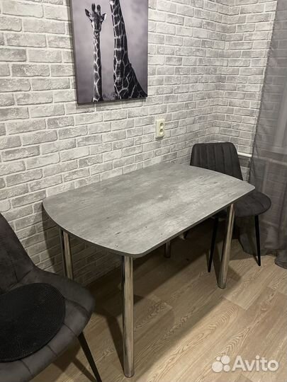 Кухонный стол