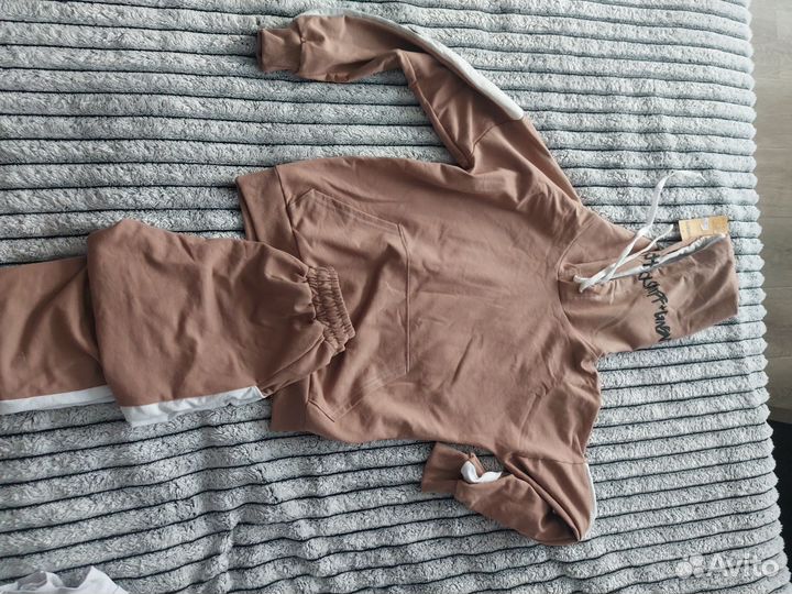 Спортивный костюм