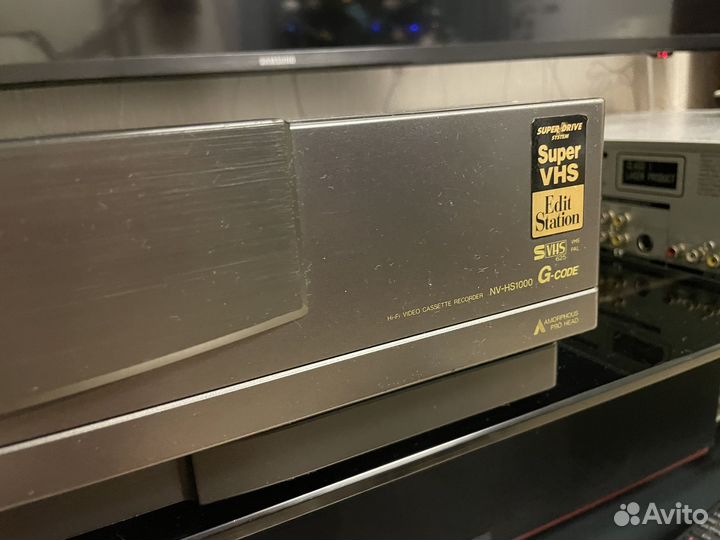 Видеомагнитофон Panasonic NV-HS1000EG