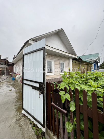 Дом 35 м² на участке 6 сот.