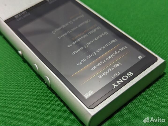 Sony Walkman Hi-Fi-плеер (NW-ZX100)