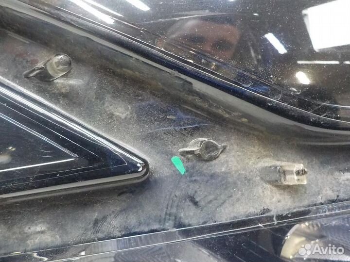 Фара правая Volkswagen Touareg