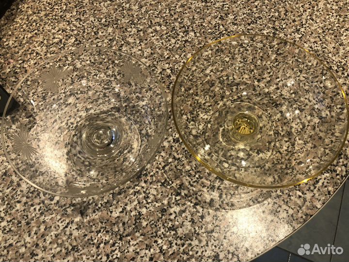 Ваза для фруктов на ножке цветное стекло СССР