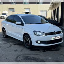 Volkswagen Polo 1.6 MT, 2015, 73 000 км, с пробегом, цена 1 125 000 руб.