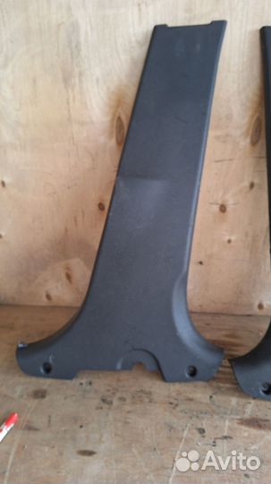 Рено каптюр накладка средней стоики