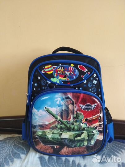 Портфель школьный новый