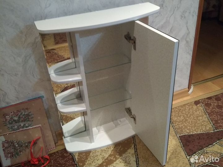 Зеркальная навесная полка для ванной