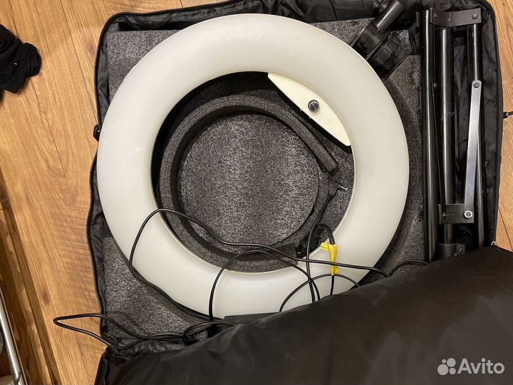 Кольцевая лампа 54 см бу