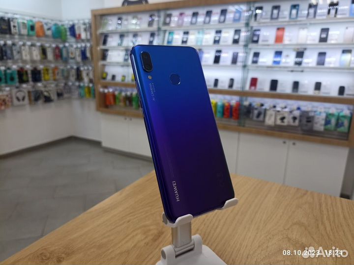 HUAWEI Nova 3, 4/128 ГБ