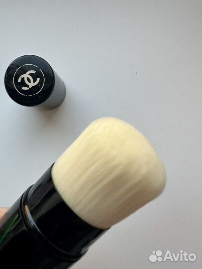 Chanel кисть кабуки б/у