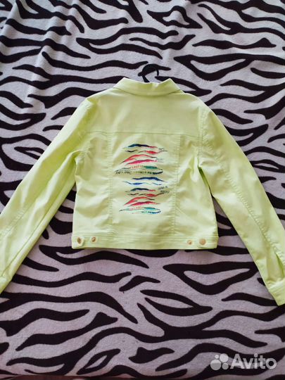 Джинсовая куртка для девочки