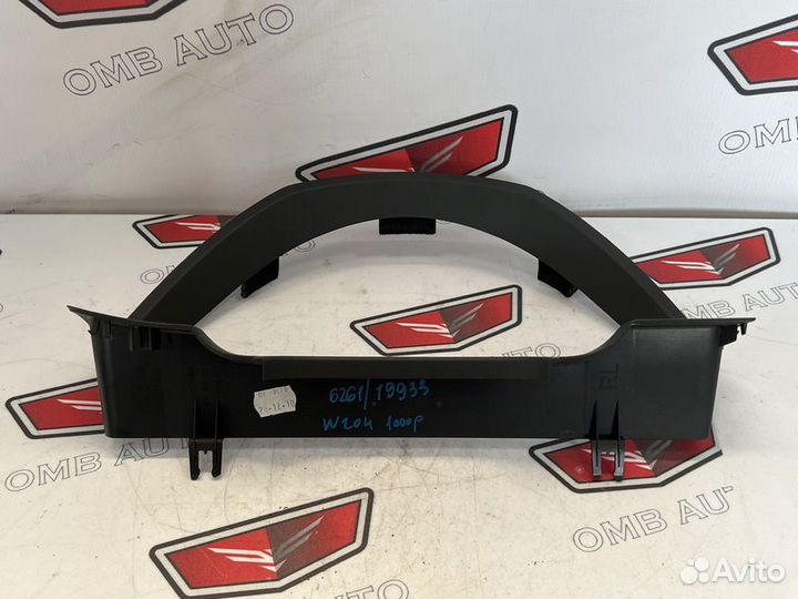 Накладка щитка приборов Мерседес W204