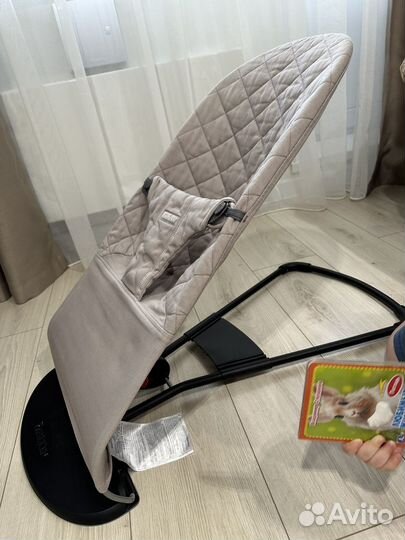 Шезлонг babybjorn новый
