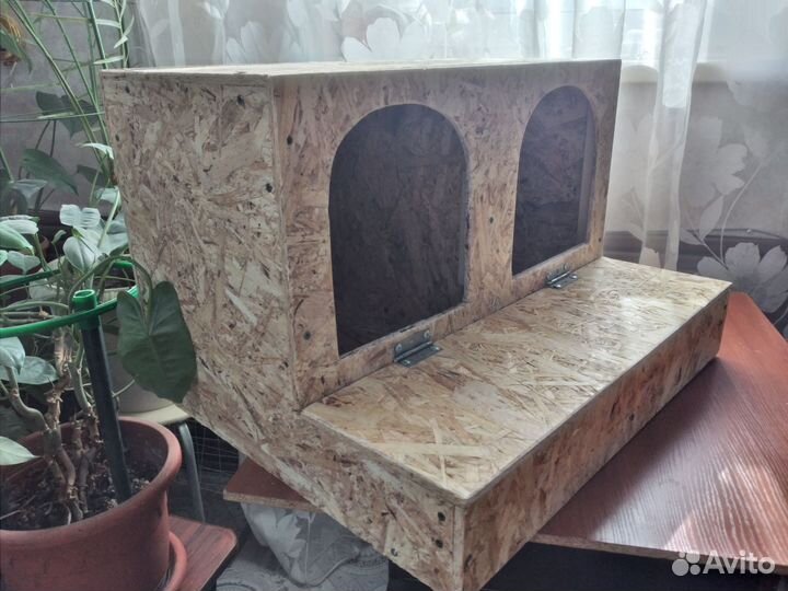 Гнездо для кур с яйцесборником