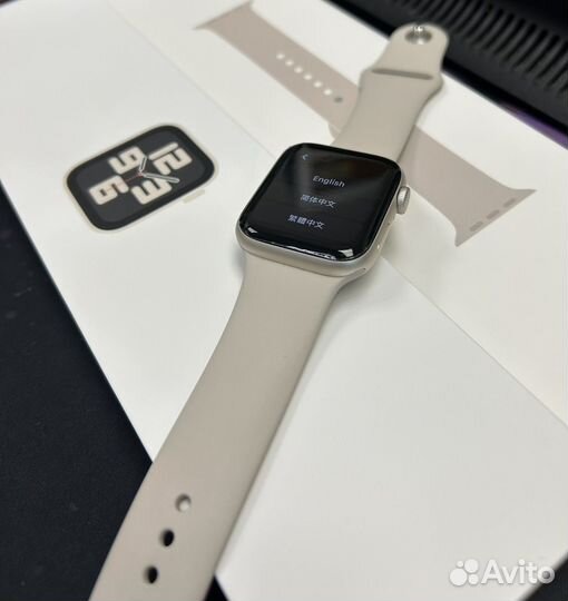 Apple Watch SE GEN2 2023 44mm Starlight