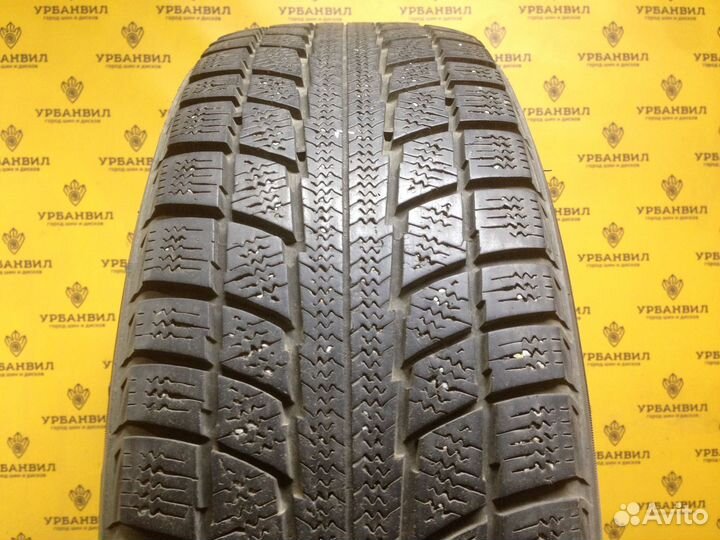 Triangle TR777 215/70 R16 100Q