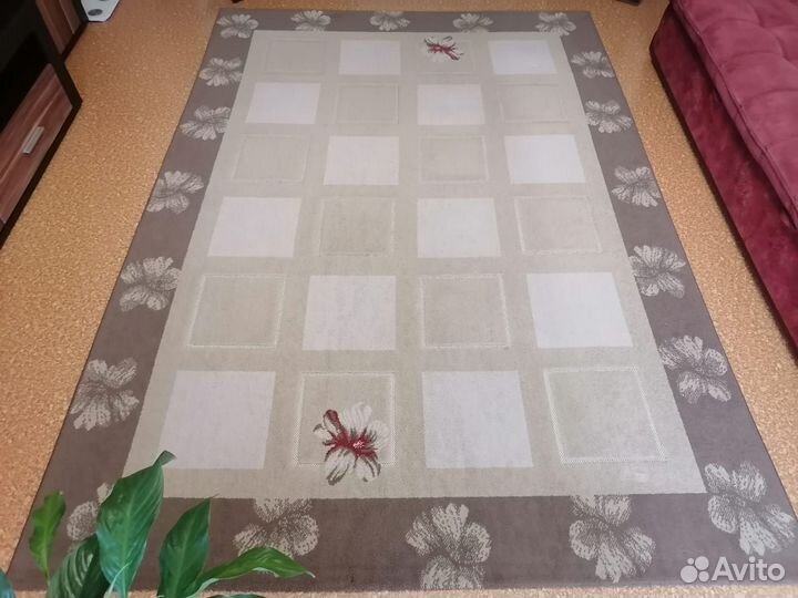 Ковер шерстяной