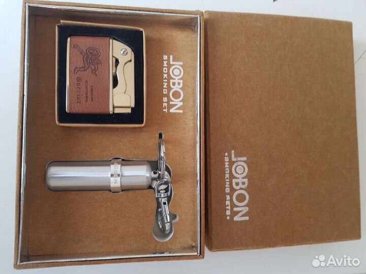 Зажигалка бензиновая