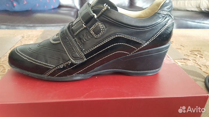 Продам туфли-кроссовки Baldinini