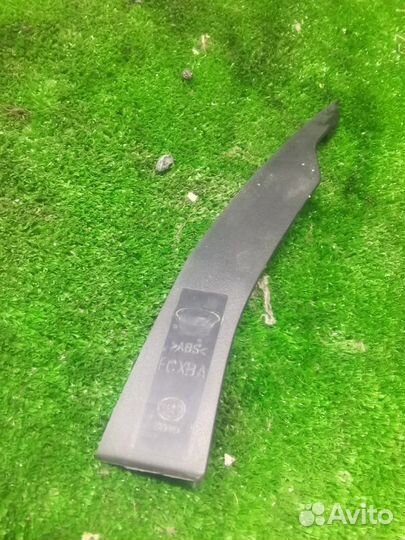 Накладка фонаря задняя правая Ford Mondeo 4