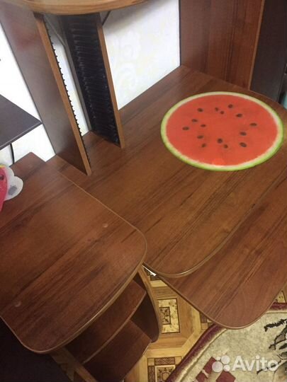 Компьютерный стол