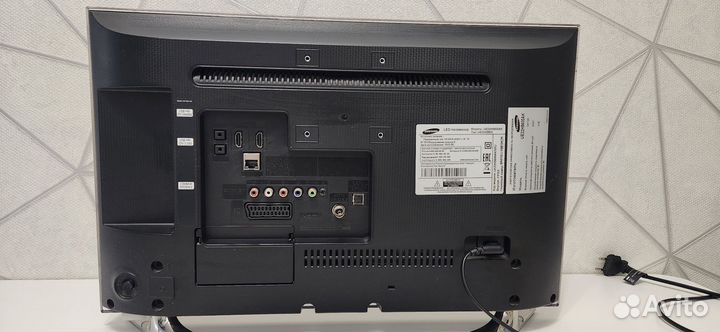 Телевизор SMART tv 22 дюйма