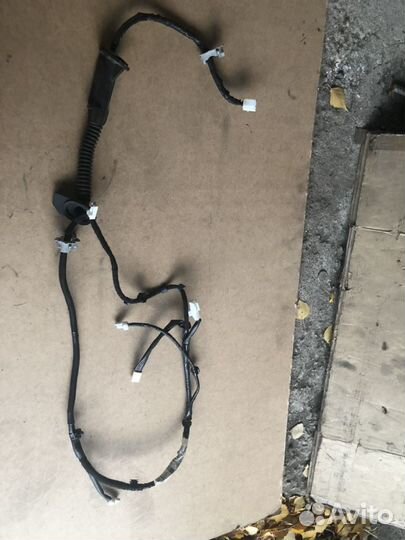 Проводка крышки багажника Mazda 3 BL