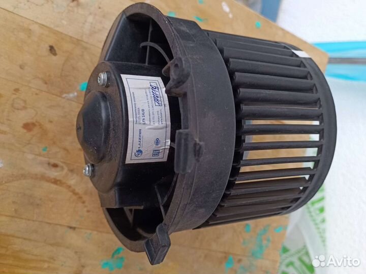 Вентилятор отопителя Nissan Qashqai j10