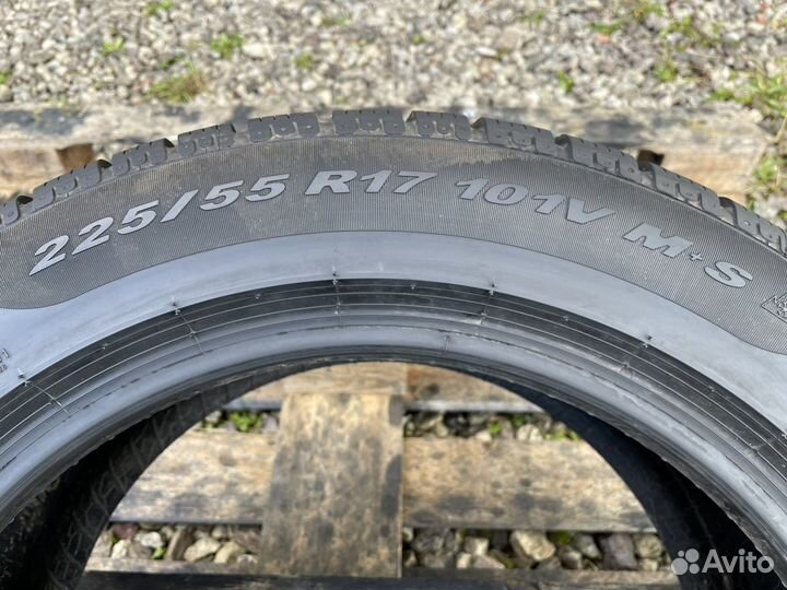 Pirelli Winter Sottozero 240 Serie II 225/55 R17