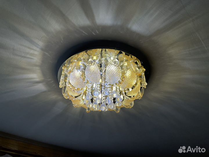 Люстра со светодиодами (пульт управления)