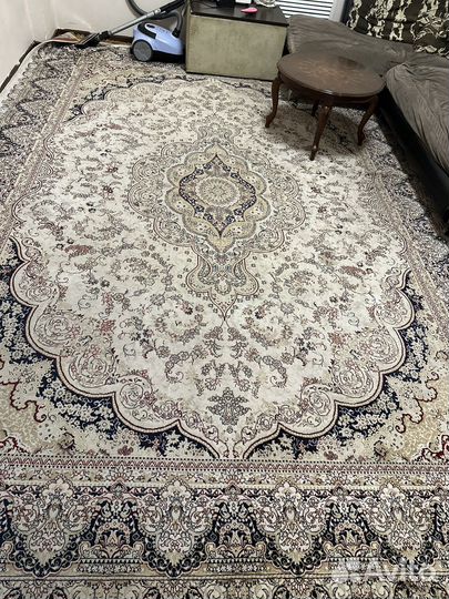 Ковер шерстяной шелковый