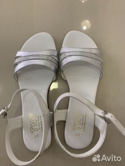 Босоножки для девочки